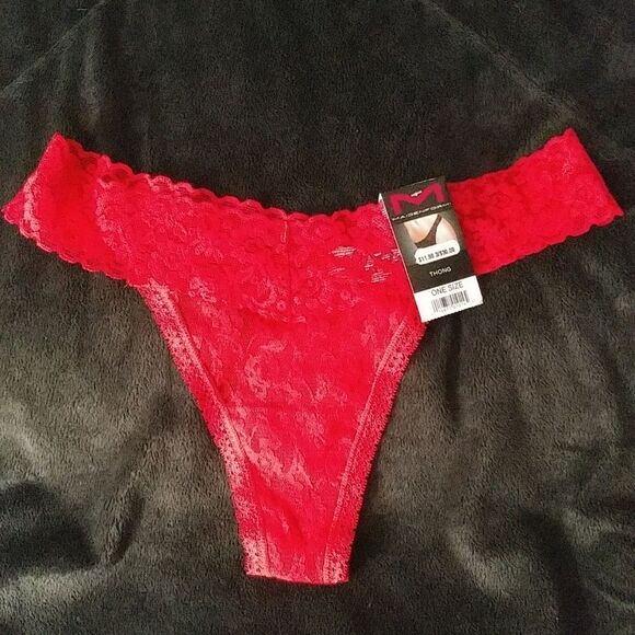 Maidenform Thong  - Picture 1 of 4